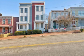 501 Modern home in Richmond sleeps 8